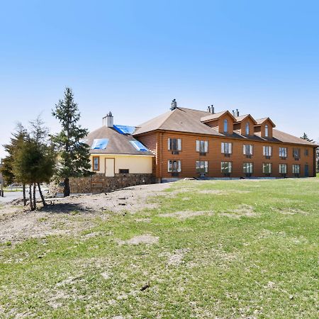 Casa Loma Inn & Suites By Oyo Davenport Ia Near I-80 Экстерьер фото
