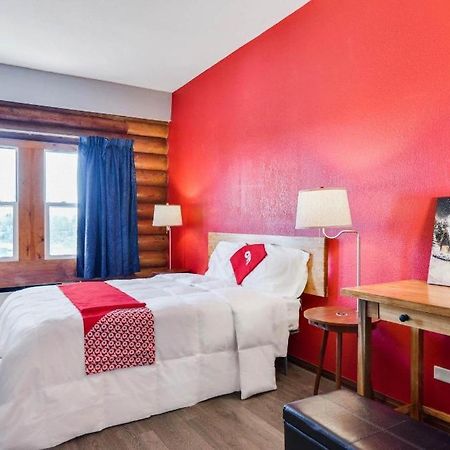 Casa Loma Inn & Suites By Oyo Davenport Ia Near I-80 Экстерьер фото