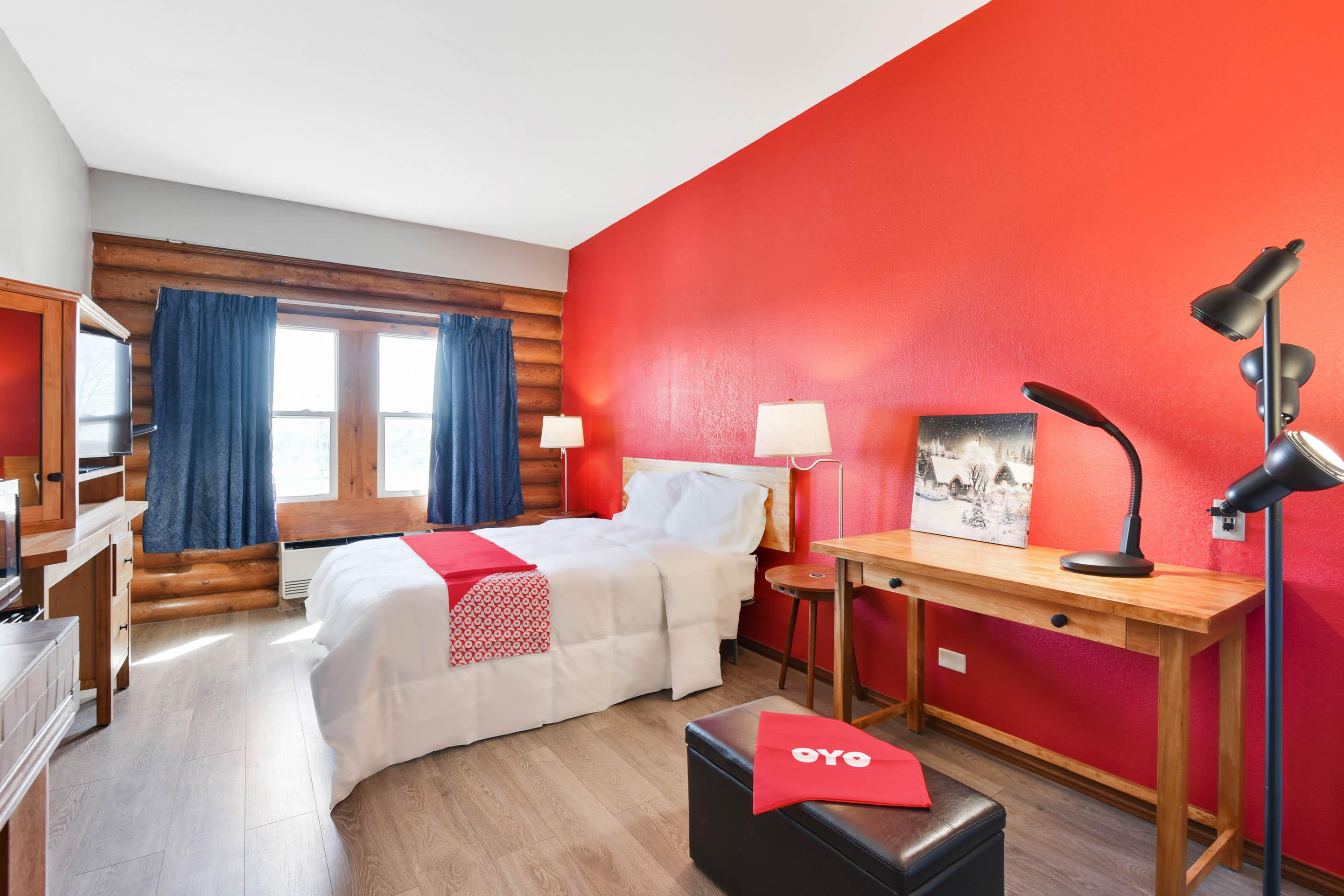 Casa Loma Inn & Suites By Oyo Davenport Ia Near I-80 Экстерьер фото